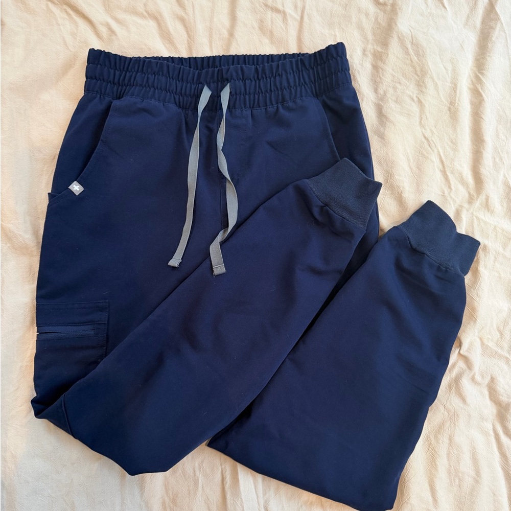 Figs Women's high waisted zamora jogger XSP in Navy